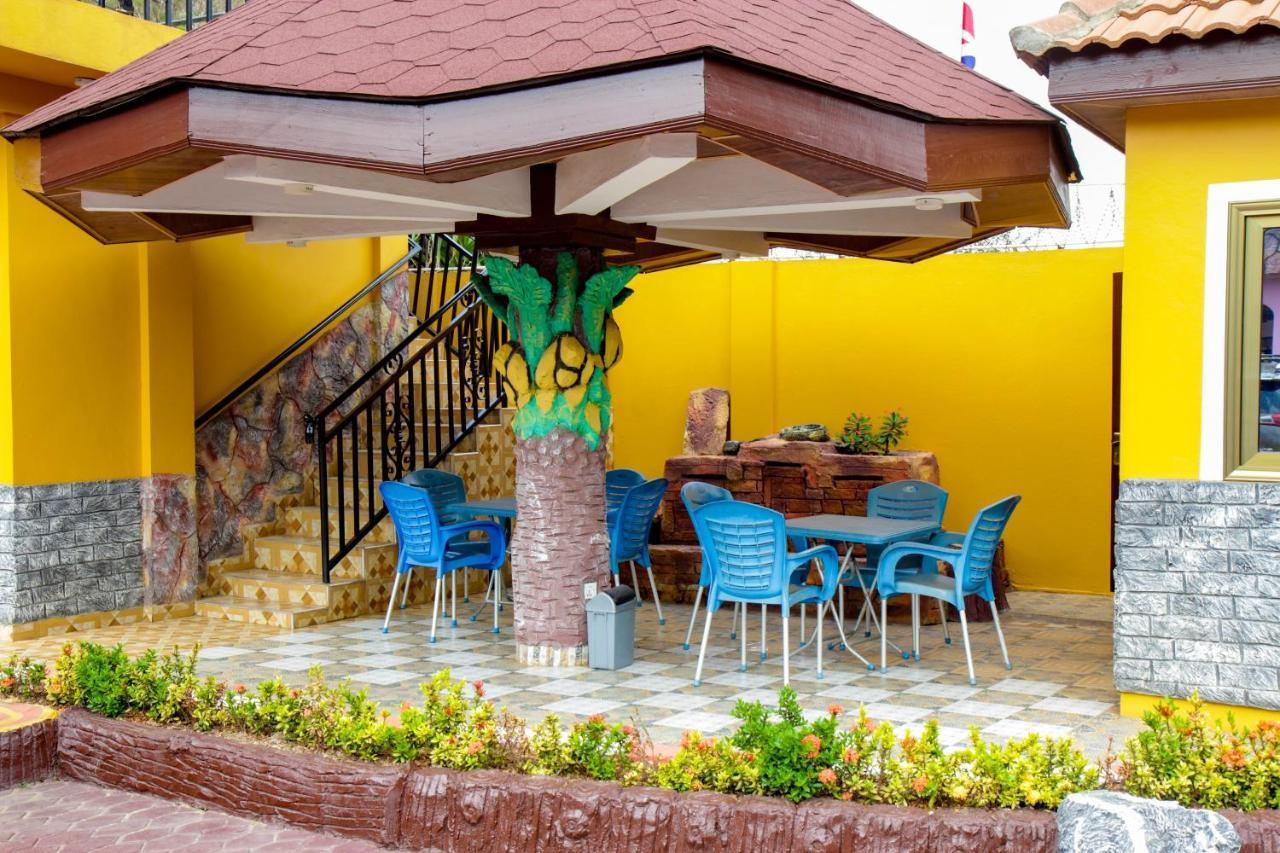 Hilton View Hotel Ogbodjo Kültér fotó