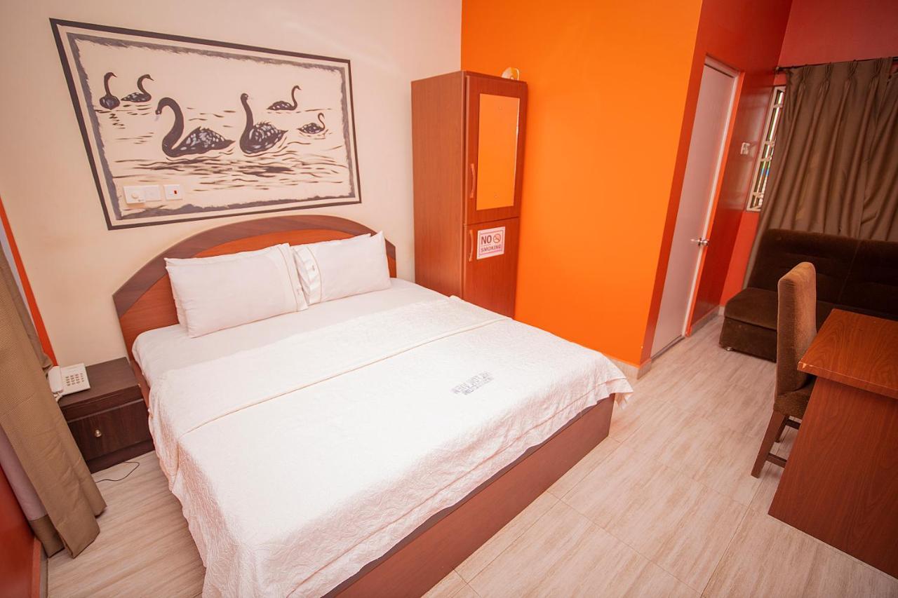 Hilton View Hotel Ogbodjo Kültér fotó