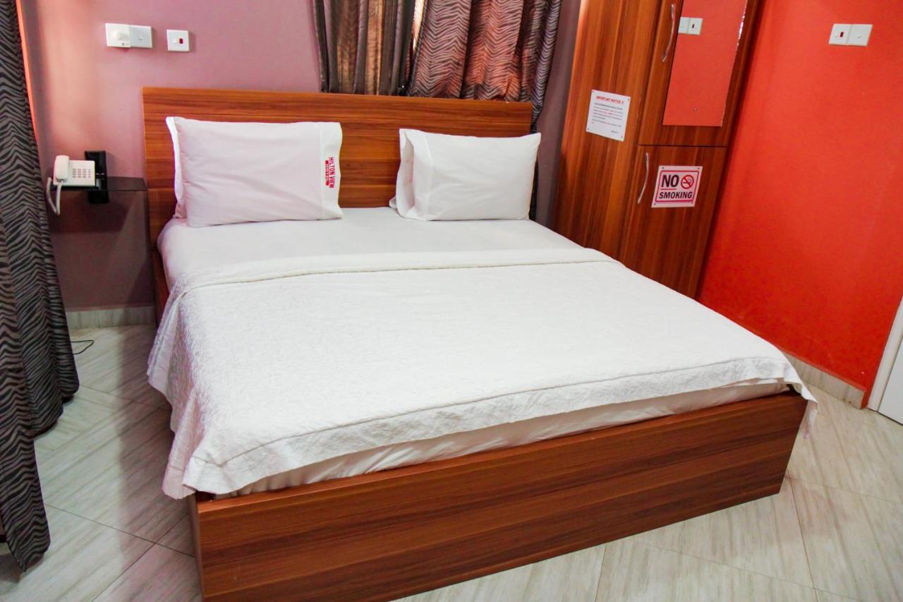 Hilton View Hotel Ogbodjo Kültér fotó