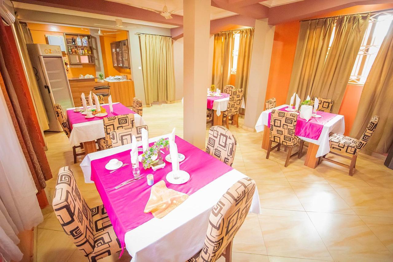 Hilton View Hotel Ogbodjo Kültér fotó