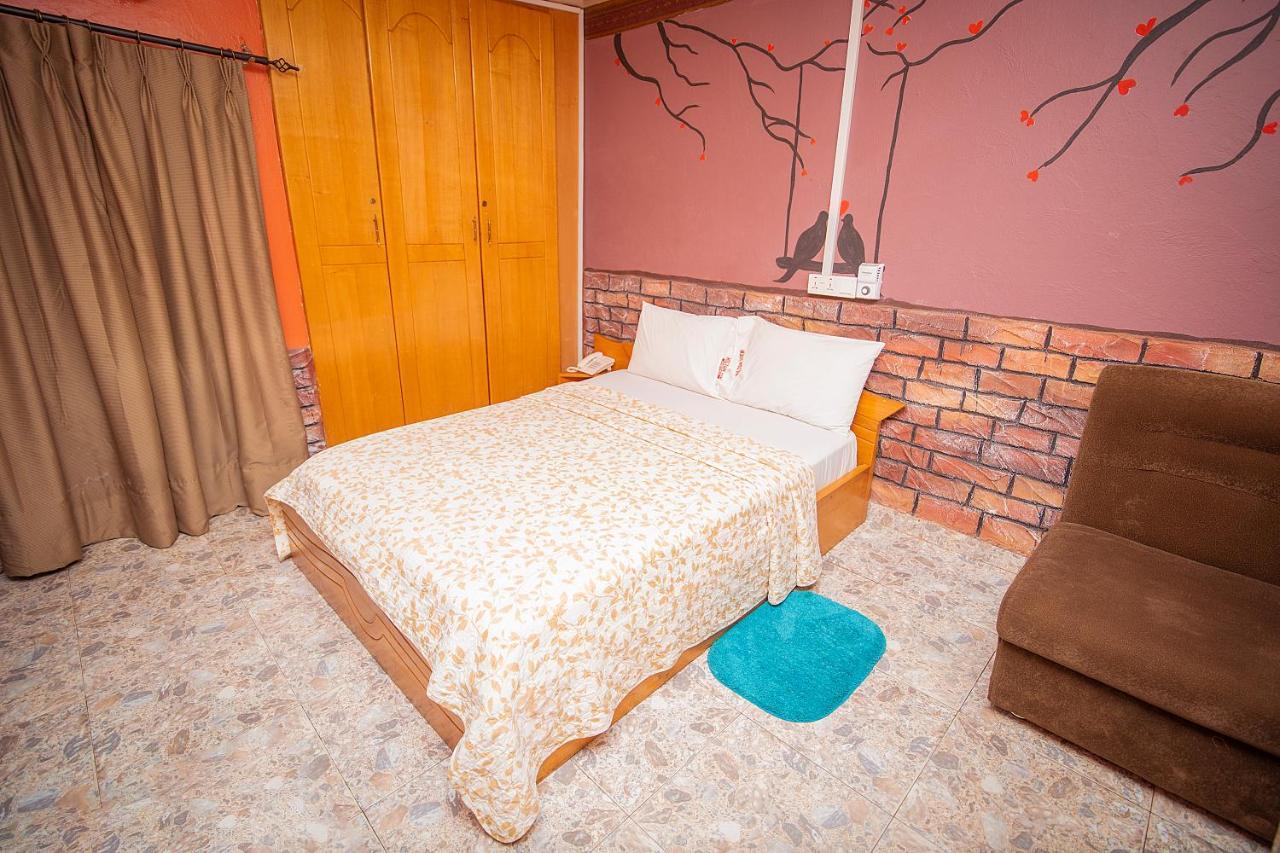 Hilton View Hotel Ogbodjo Kültér fotó
