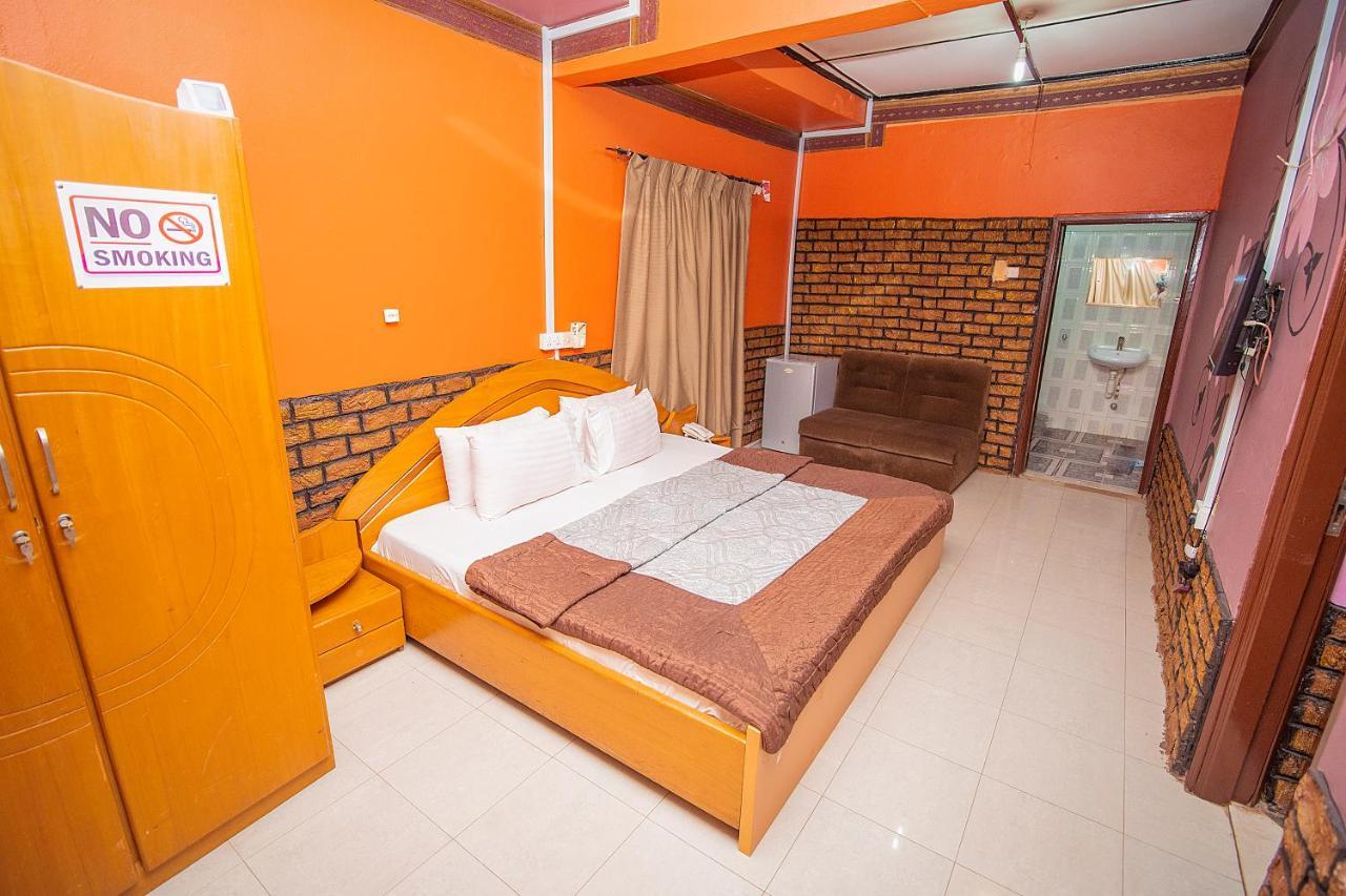 Hilton View Hotel Ogbodjo Kültér fotó
