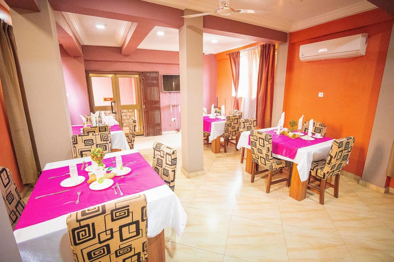 Hilton View Hotel Ogbodjo Kültér fotó